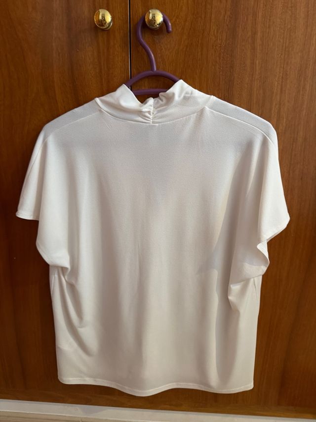 Blusa H&M Blanca Talla M  Escote muy bonito