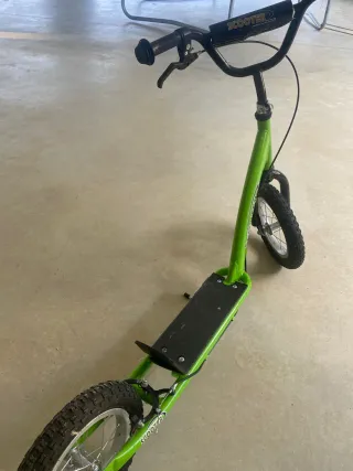Scooter/Patinete Homcom 12"