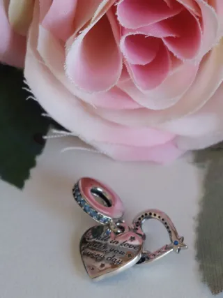 Pandora Corazón Azul y Estrellas