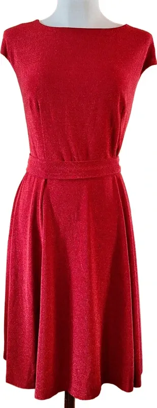 Vestido A-Line con Brillo Borgoña · Ideal Eventos