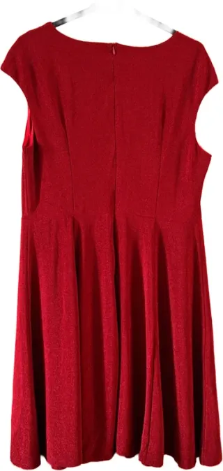 Vestido A-Line con Brillo Borgoña · Ideal Eventos