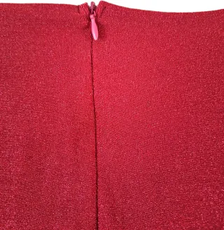 Vestido A-Line con Brillo Borgoña · Ideal Eventos