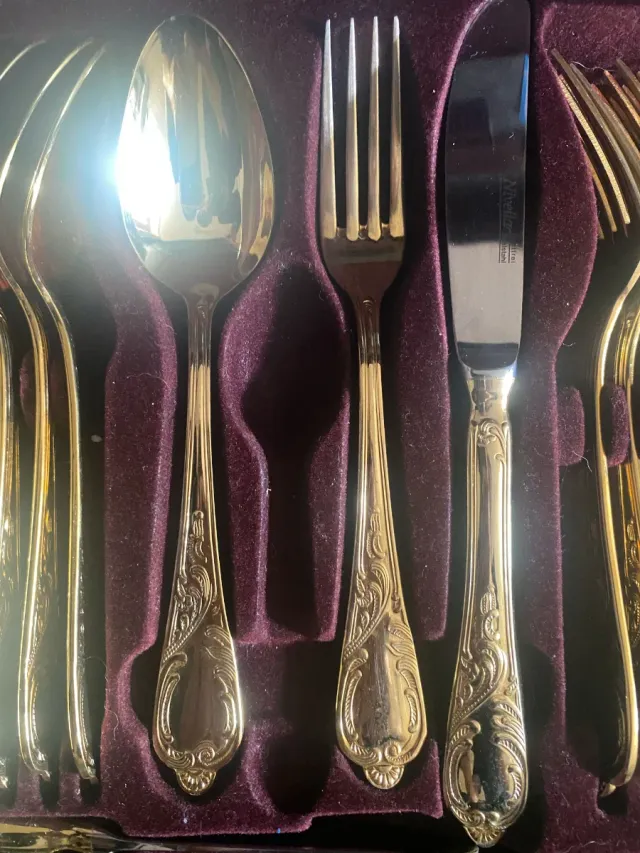 Couverts Nivella placcati in oro 23/24K