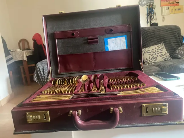 Couverts Nivella placcati in oro 23/24K