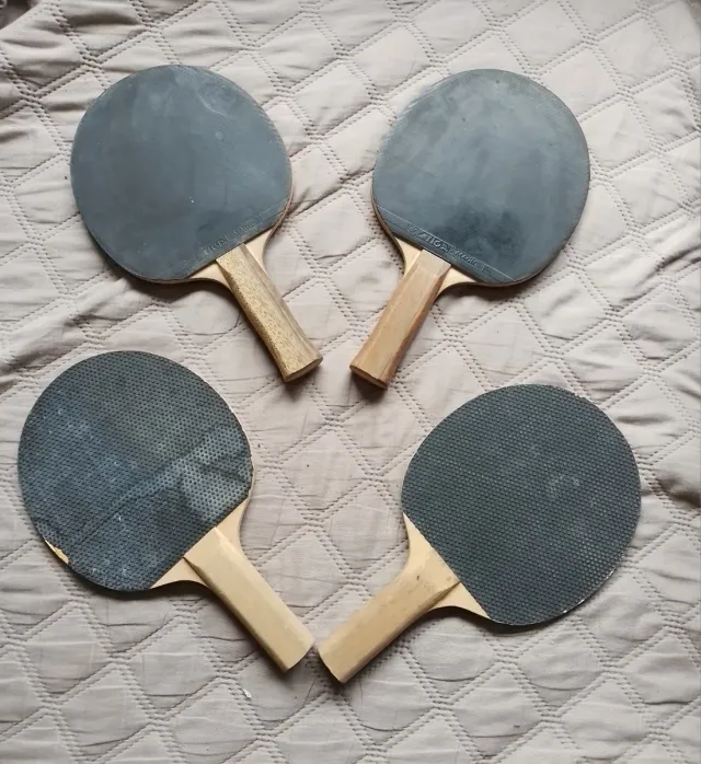 4 Racchette da Ping Pong
