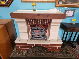 Lareira em madeira e tampo em pedra - óptimo estad