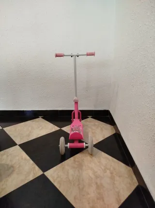 Patinete infantil Barbie 3 ruedas