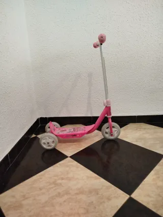 Patinete infantil Barbie 3 ruedas