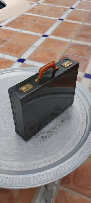 Elegante portadocumenti Hermes Nero e Marrone