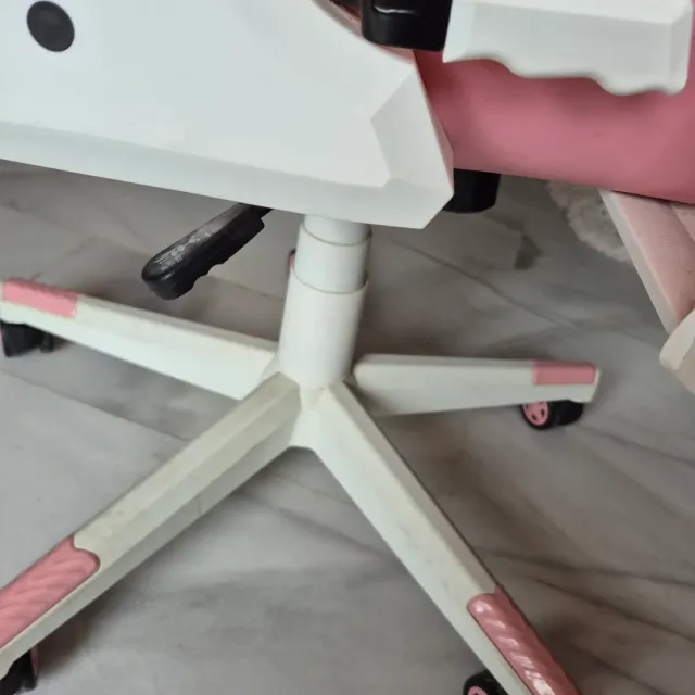 Silla Gamer GTPLAYER Rosa y Blanca Reclinable