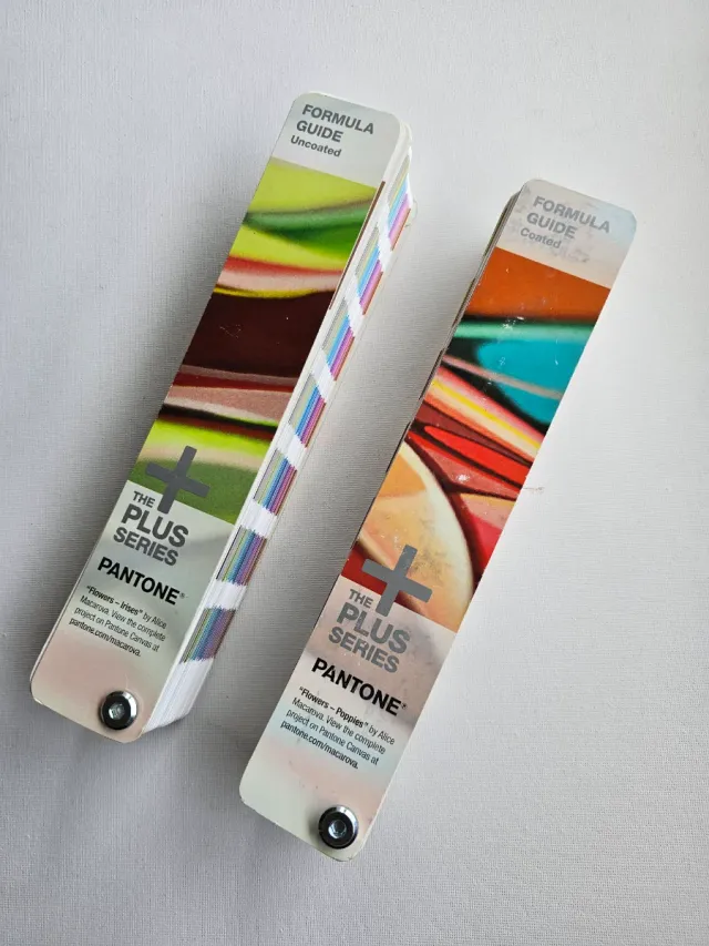 Pantone The Plus Series Guía Fórmula