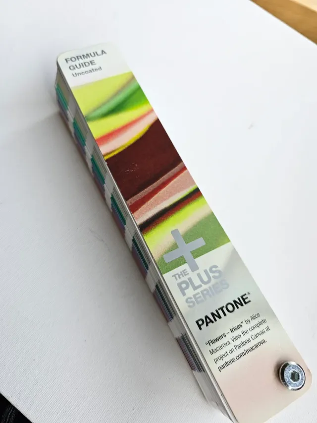 Pantone The Plus Series Guía Fórmula