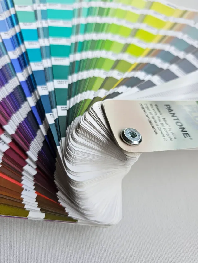 Pantone The Plus Series Guía Fórmula