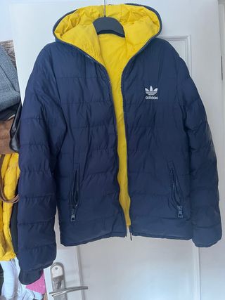 Plumífero Adidas reversible azul y amarillo T.M
