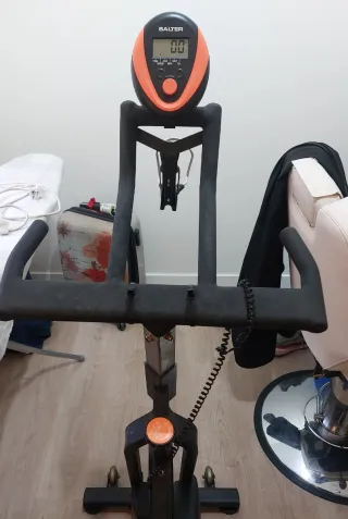 Bicicleta Spinning Salter PT 1690