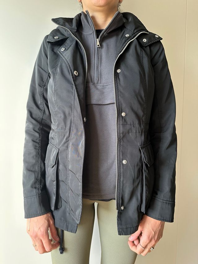 Parka negra larga de Abercrombie & Fitch