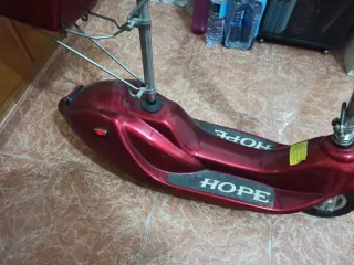 Patinete eléctrico HOPE rojo