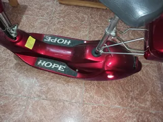 Patinete eléctrico HOPE rojo