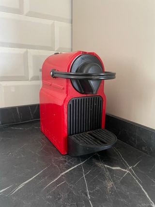 Cafetera Nespresso Krups Roja