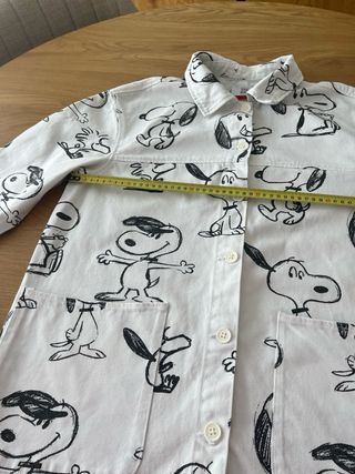 Chaqueta vaquera Snoopy blanca