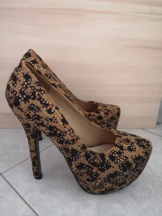 Décolleté plateau leopardate con strass