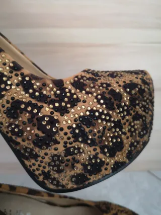 Décolleté plateau leopardate con strass