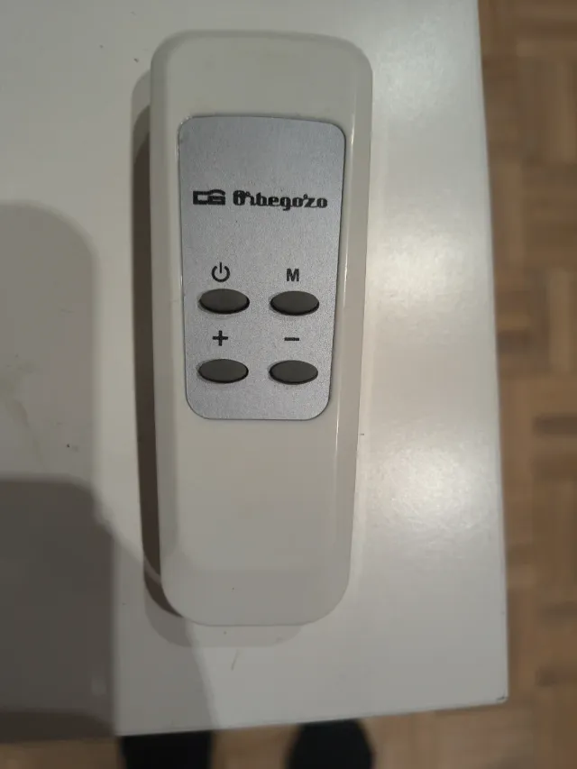 Radiador eléctrico Orbegozo con termostato
