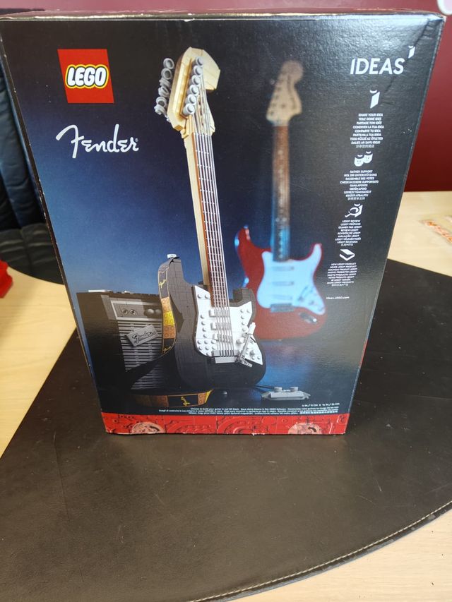 LEGO Chitarra Fender 21329