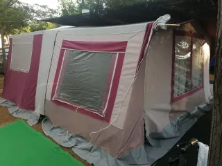 Carro tienda Inesca Dakota, en muy buen estado,