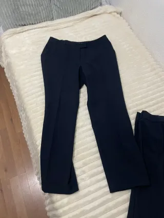 Traje azul TANATOPRAXIA 2 camisas blancas +1 pant