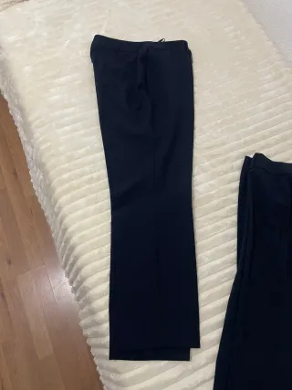 Traje azul TANATOPRAXIA 2 camisas blancas +1 pant