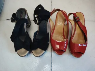 Zapatos de tacón y cuña