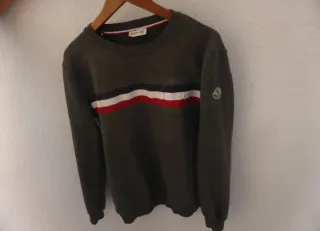 Sudadera Moncler verde con rayas