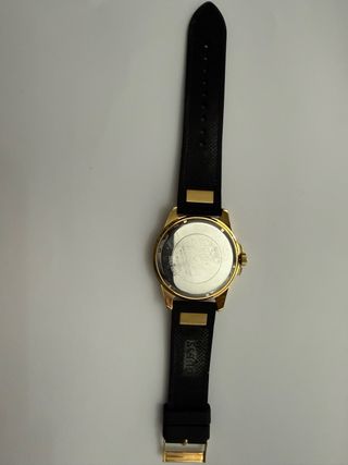 Reloj Guess Dorado y Negro con Cristales