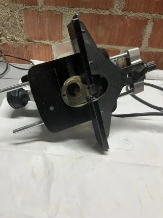 Fresadora Virutex FR66P + 12 fresas