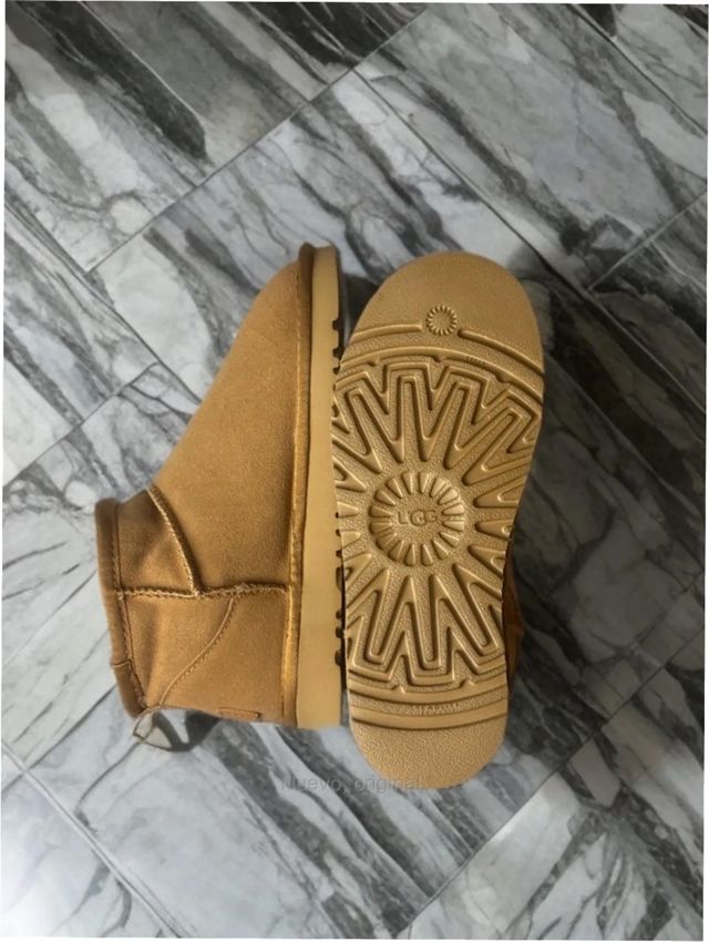 Botas UGG Classic Ultra Mini Castaño Talla 40
