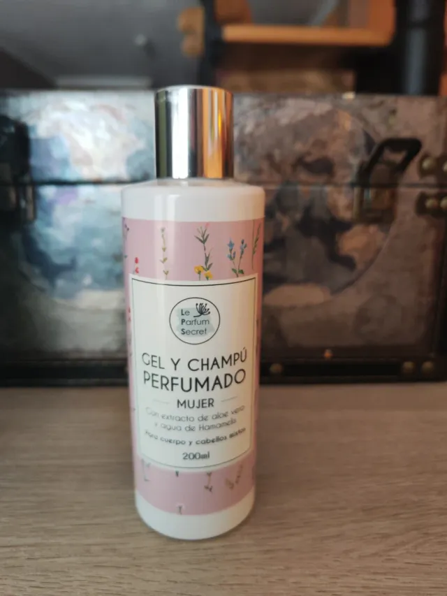 Gel y Champú Perfumado Mujer Le Parfum Secret