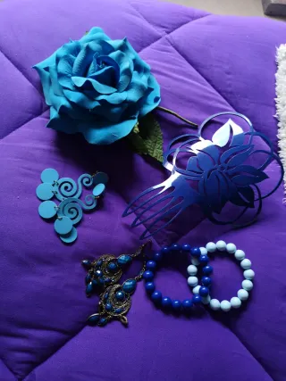 Lote Flamenco: Flor, Peine y Bisutería