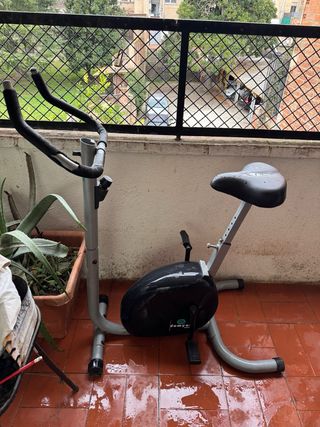 Bicicleta estática ejercicio en casa