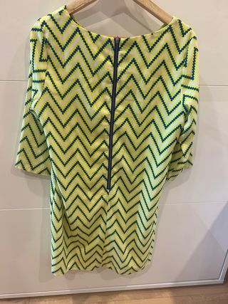 Vestido corto zigzag verde y amarillo