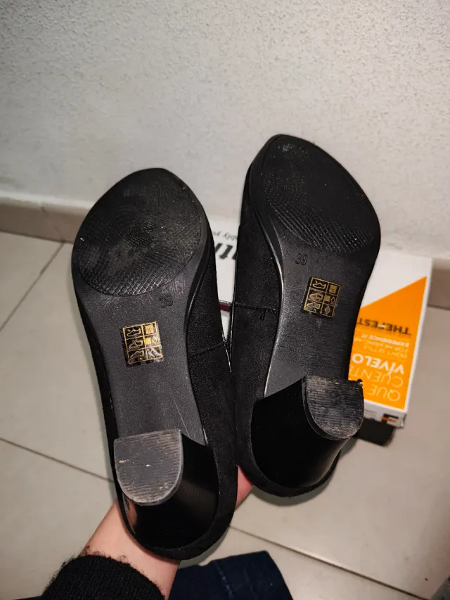 Zapatos tipo "Mery Jane". Marca: Hurlun