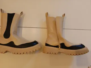 Botines beige y negros talla 39