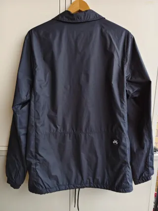 Chaqueta Nike SB Negra