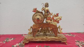 Reloj de sobremesa bronce dorado con base mármol