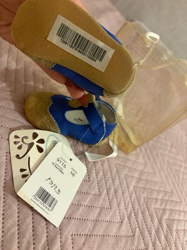 Zapatos Mayoral bebé azul y camel talla 16