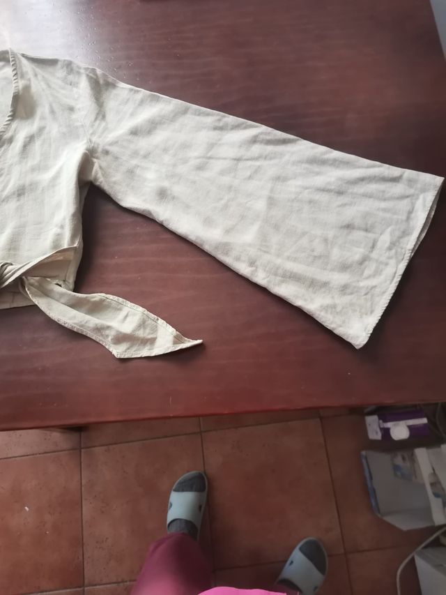 Camisa Zara nudo talla única beige