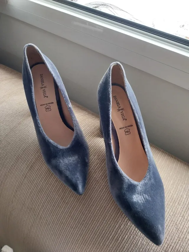 Zapatos terciopelo gris Daniela Vega T40