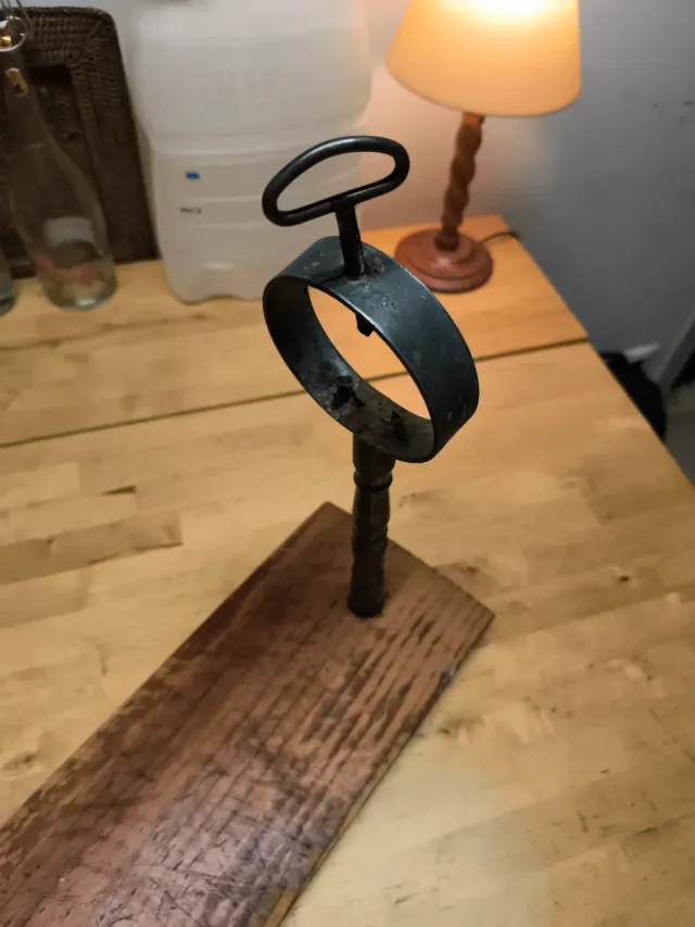 Jamonero madera y metal