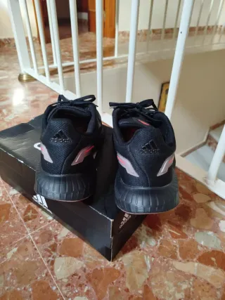 Zapatillas Adidas Running Negras  lila