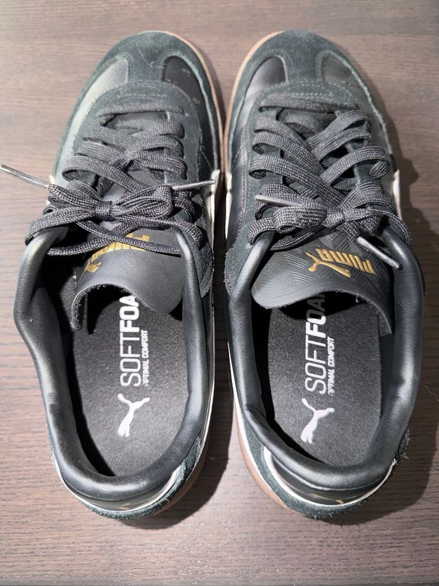 Zapatillas Puma Negras y Doradas